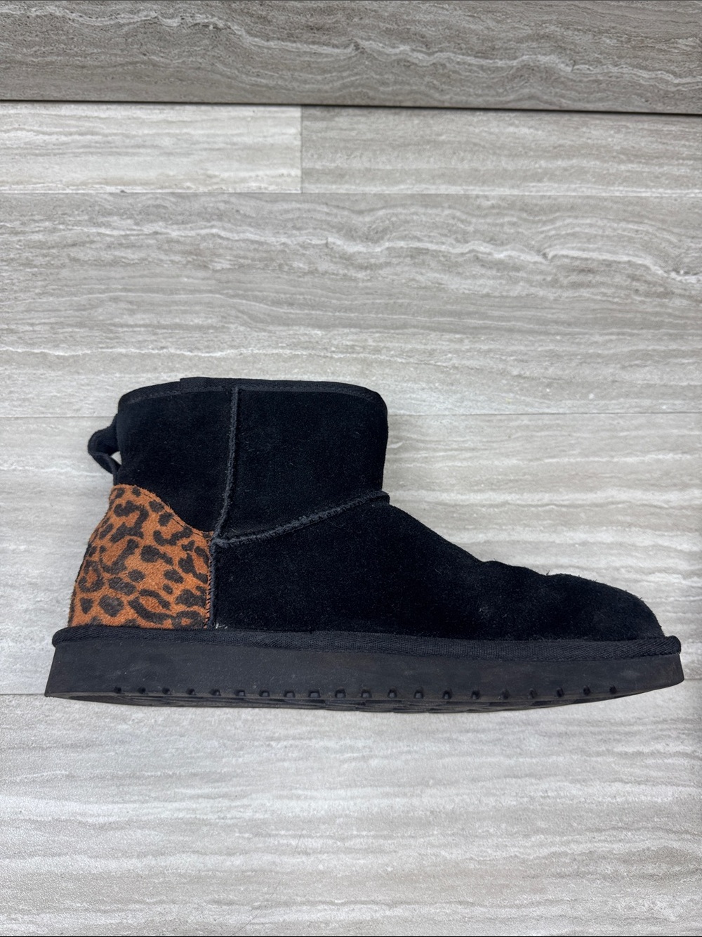 Koolaburra by Ugg Mini II Black Suede Ankle Boot with Leopard Size 8 - Picture 7 of 11
